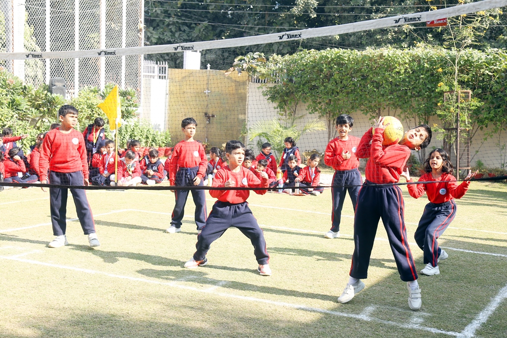Inter House Throw Ball Competition